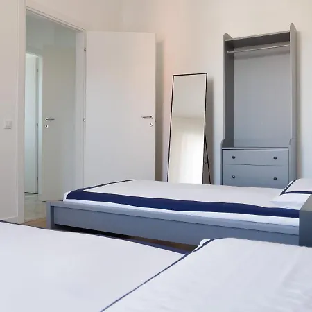 Accogliente Trilocale A Bréscia