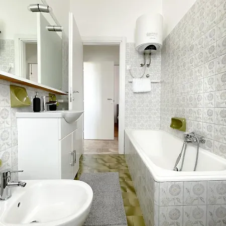 Apartamento Accogliente Trilocale A